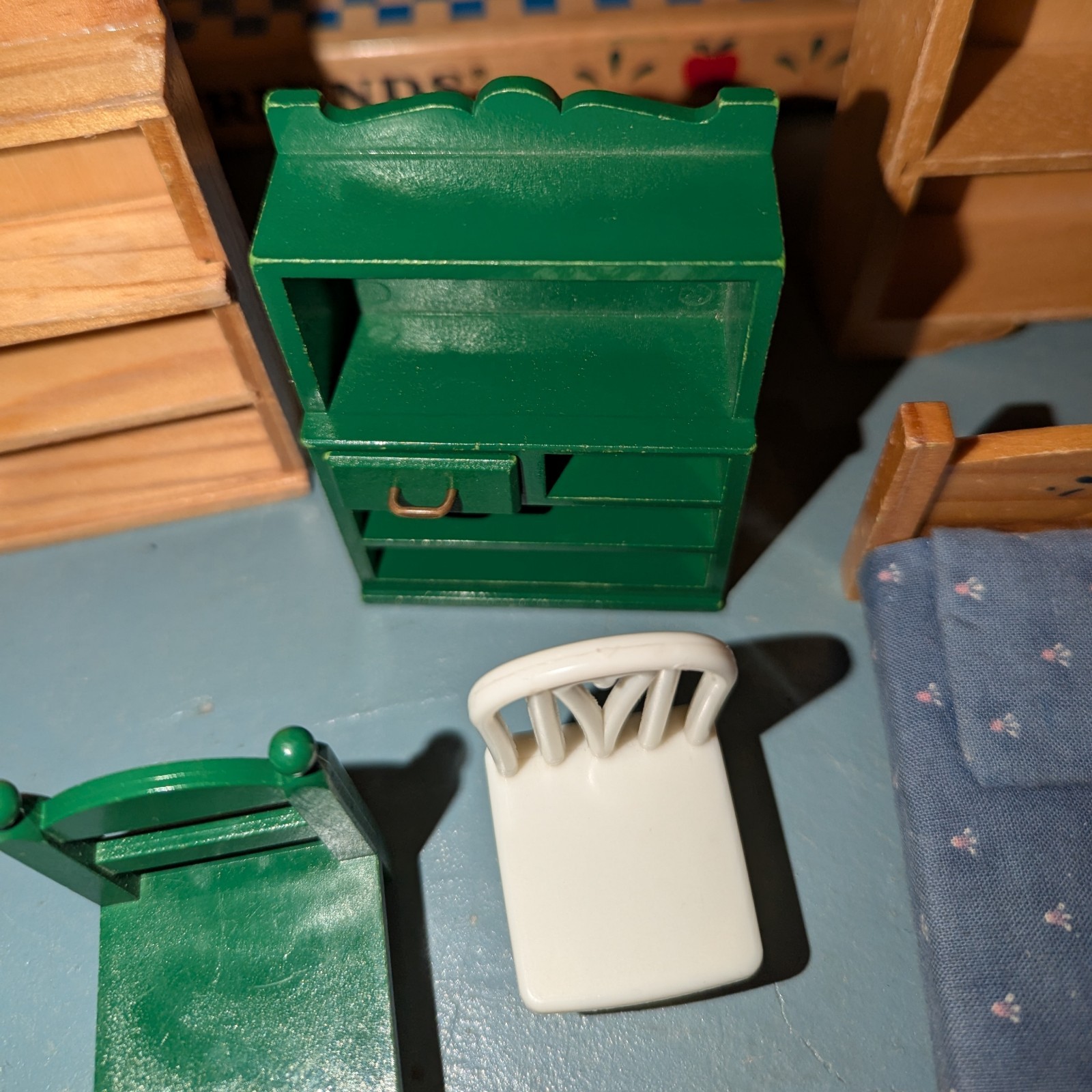 Best Friends Mapletown Story House Figure Furniture 1:12 Scale Miniature Lot