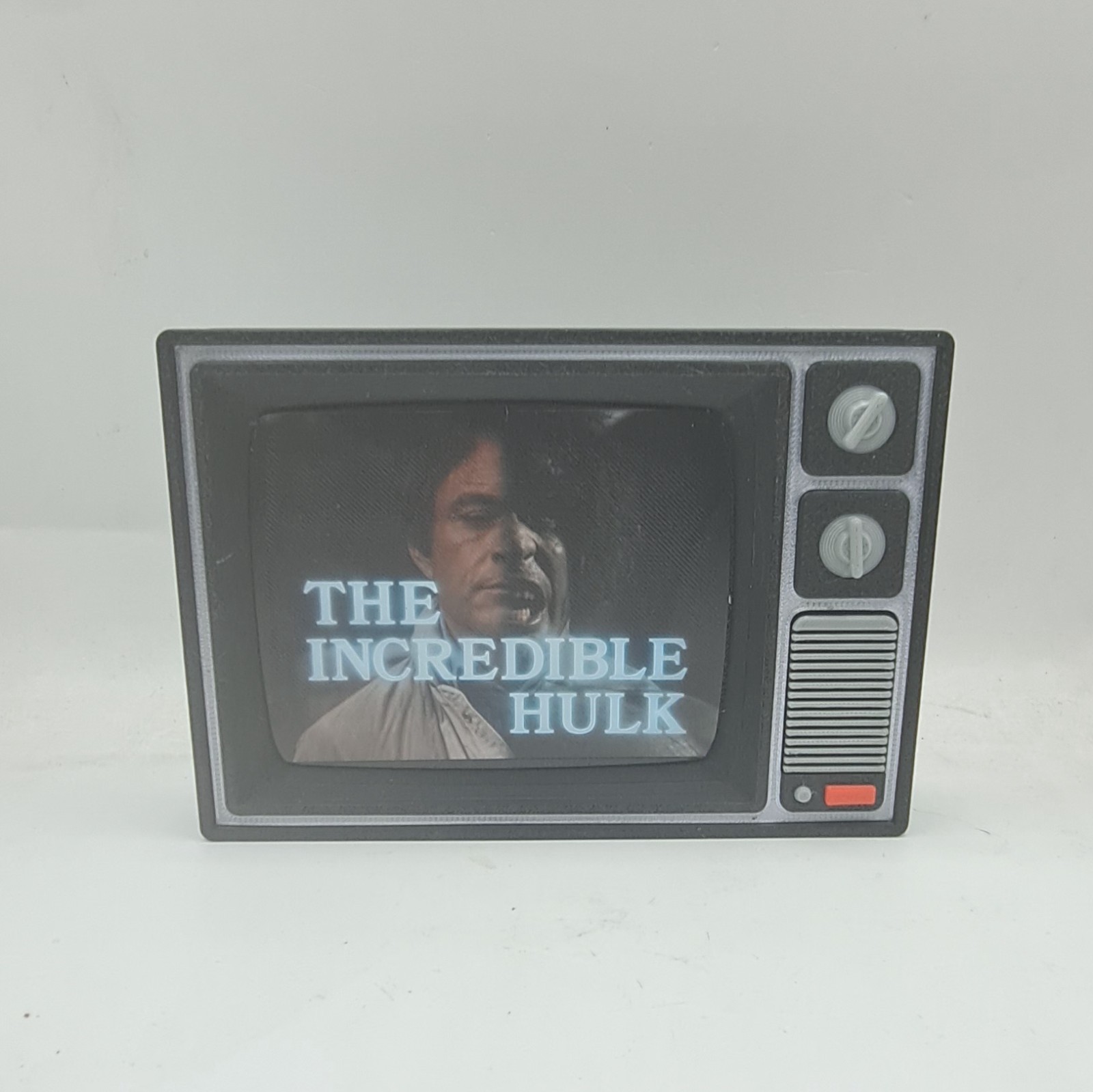 The Incedible Hulk Retro TV Display 70s 80s Marvel TV Nostalgia