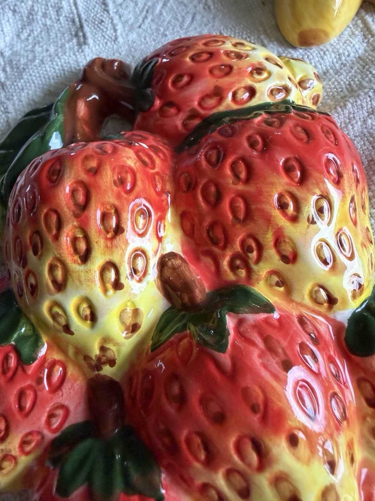 Vintage Glossy Ceramic Fruit Wall Plaques Set of 3 Hanging Decor 6 in