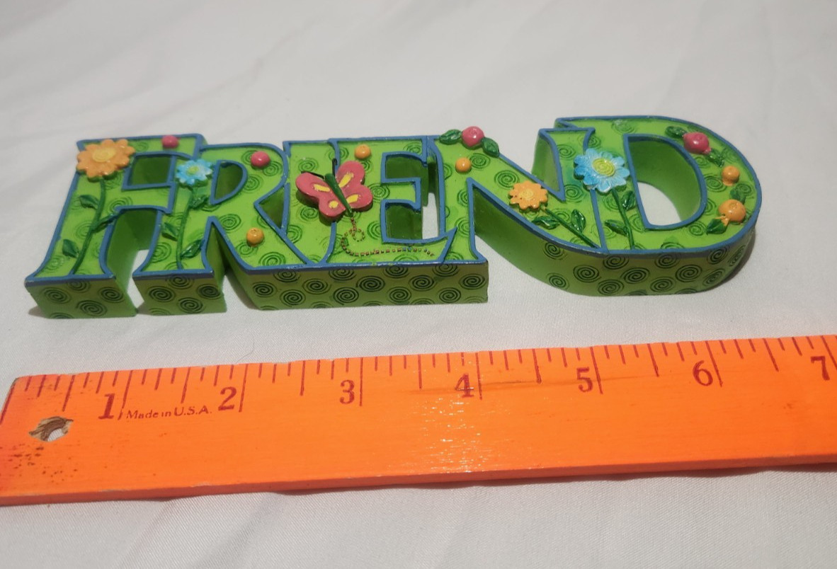 “Friend” Green Wall Hanging with Flowers Butterfly & Hooks Home Decor 7 inches