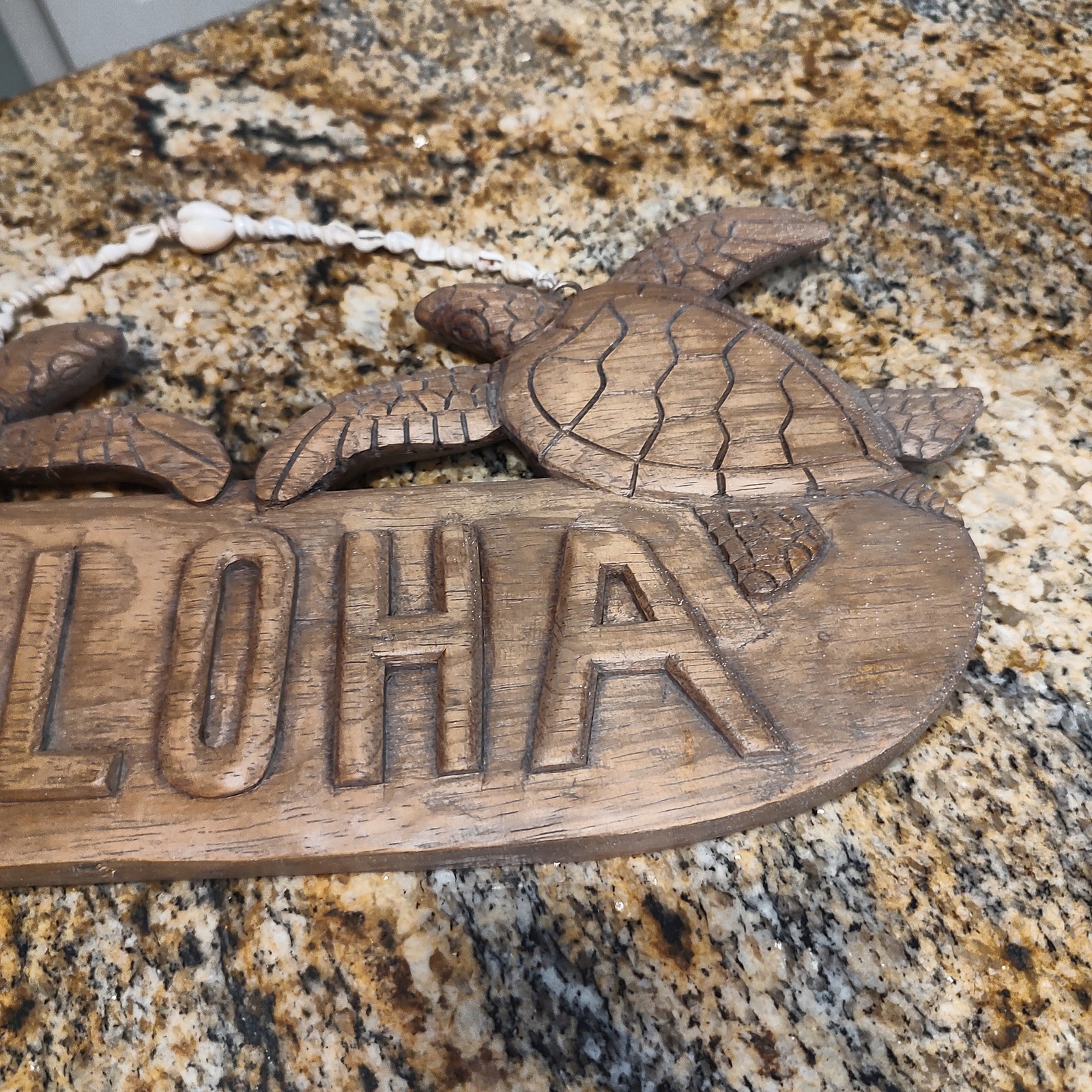 Coastal Wood Shell Wall Sign Decor 12″ x 6″ Beach House Nautical Excellent