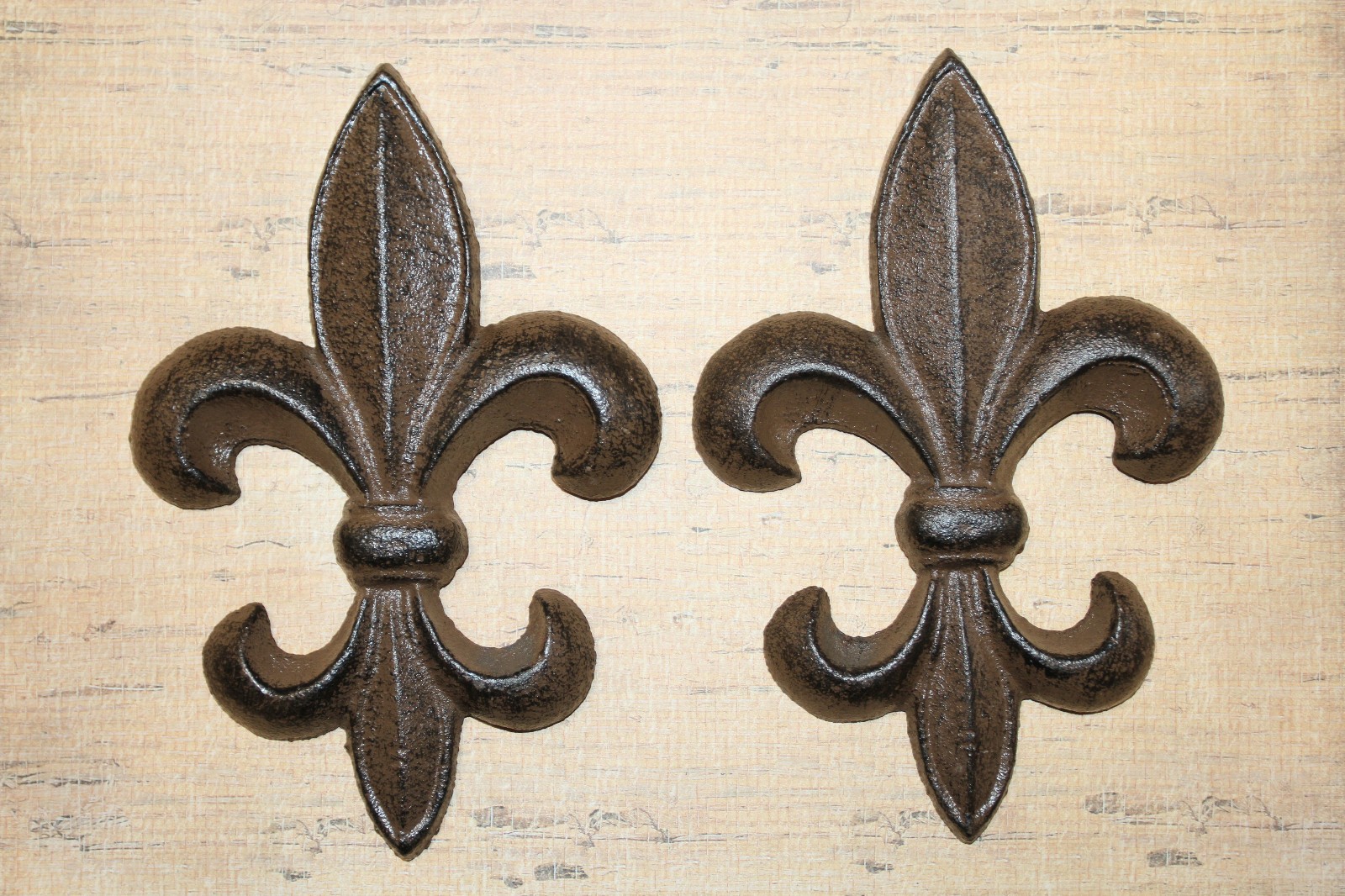 2-FLUER DE LIS Medium Wall Plaques,New Orleans Style Wall Decor,Gifts,F-6