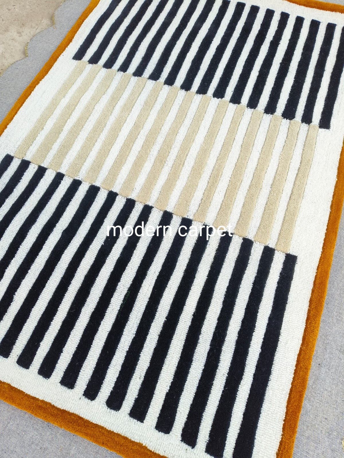 Modern Pattern Rugs 3×5 Ft Handmade 100% Woolen Hand Tufted For Home Decoration