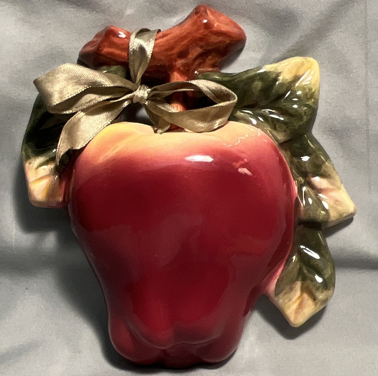 Ceramic Apple Wall Plaque Glossy Red Green Brown Fruit Decor Hanging
