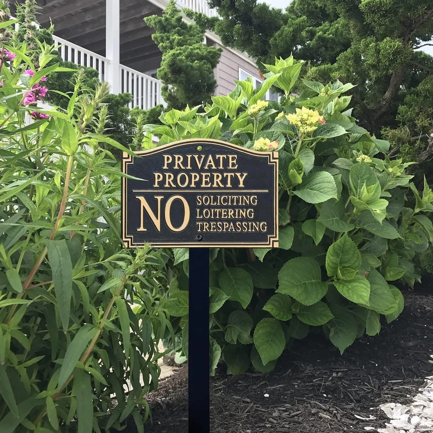 Sturdy Private Property Yard Plaque – 5.75″ x 9.5″ Easy Mounting with Lawn Stake