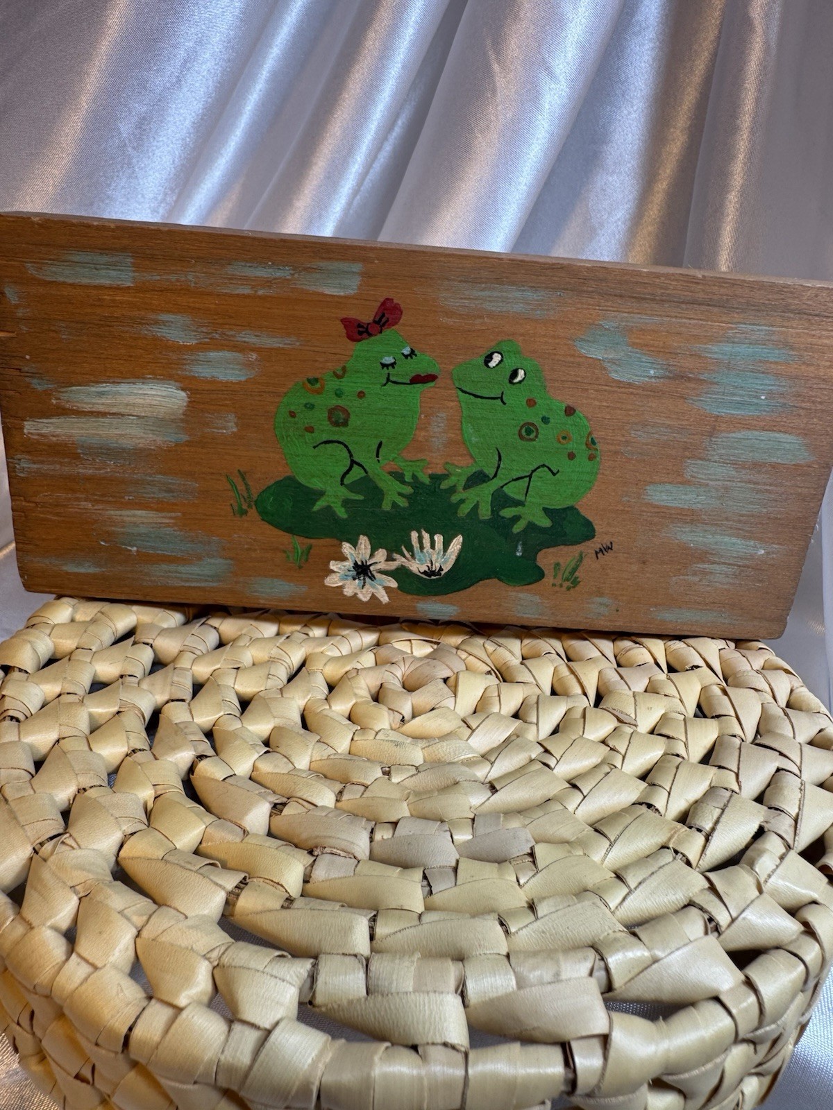 Hand Painted Wooden Frog Wall Decor Plaque Whimsical Nature Medium 11x5in
