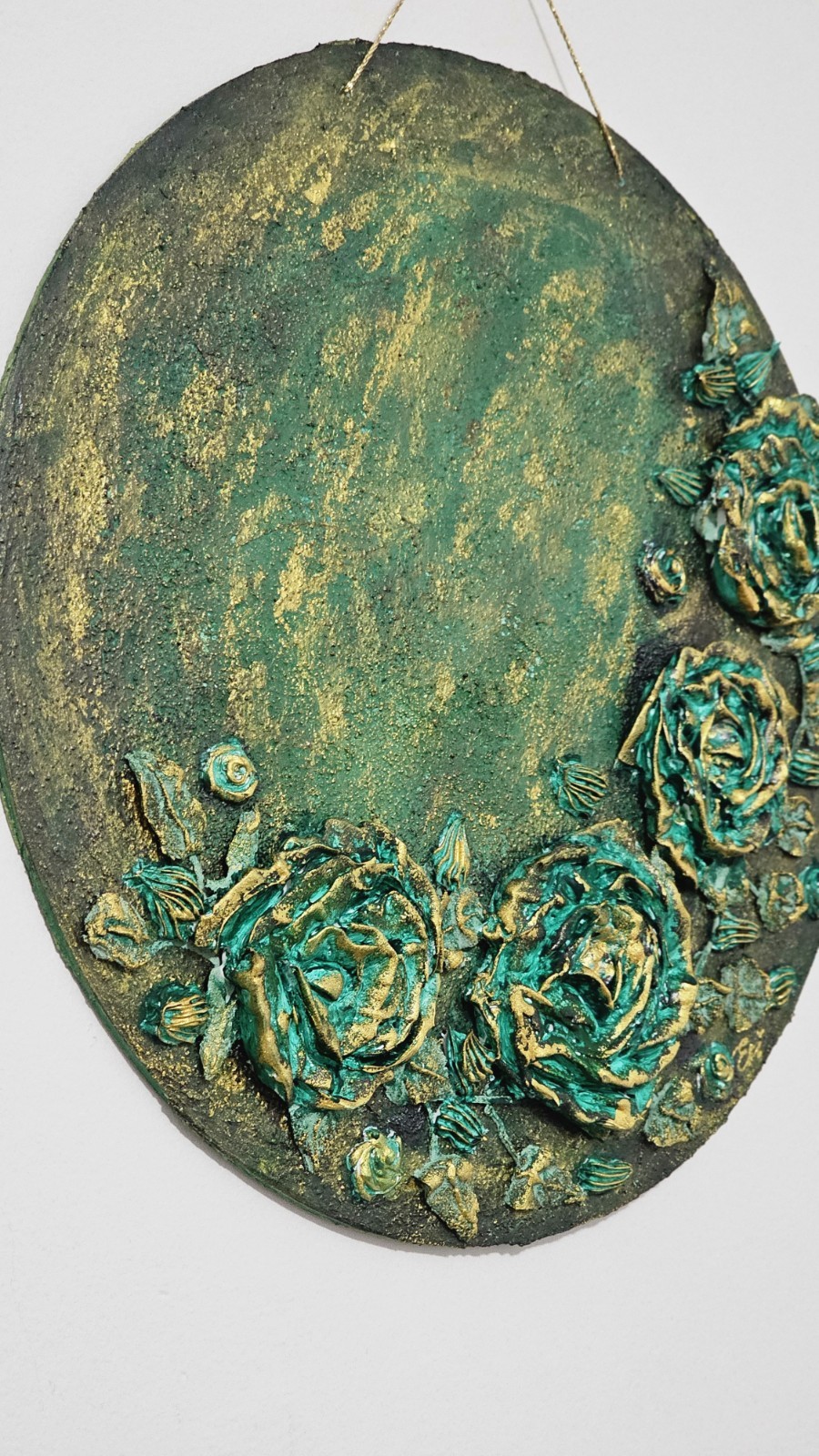 Textured Green & Gold Round Wall Art, Floral Relief Hanging Decor 3D