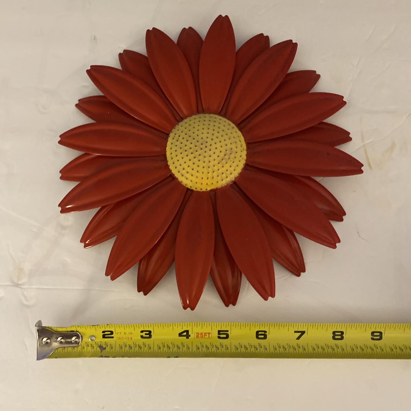 Vintage Metal Set Of 2 Retro Flower Wall Art Decor Red Yellow 9”D Medium