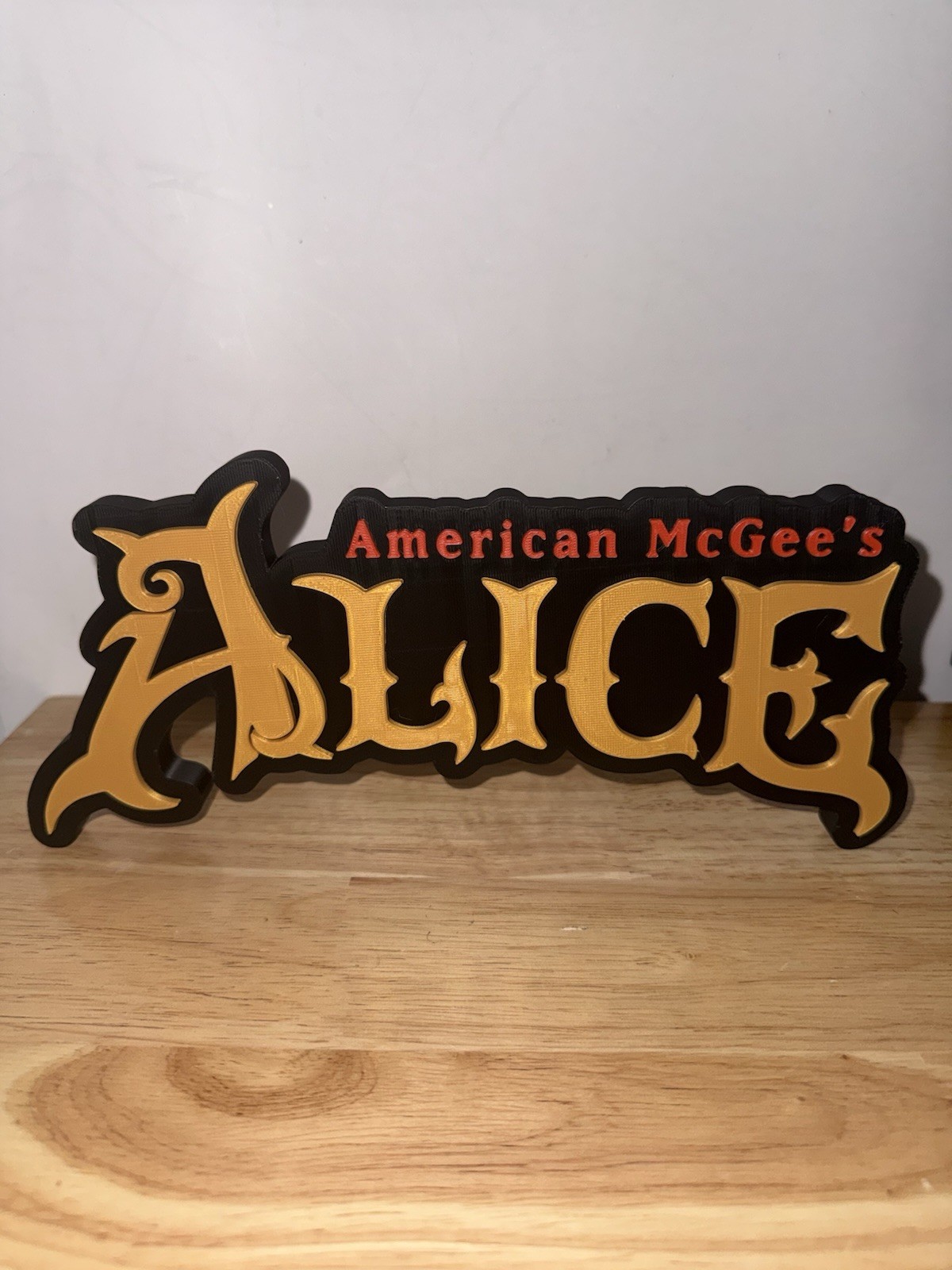 Alice In Wonderland American McGees Shelf Art Wall Display Gaming Mad Hatter