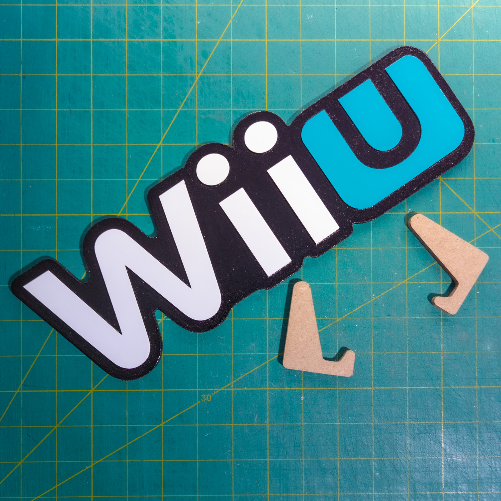 Large Engraved Nintendo Wii U Logo Video Game Wall Art Collectable Sign