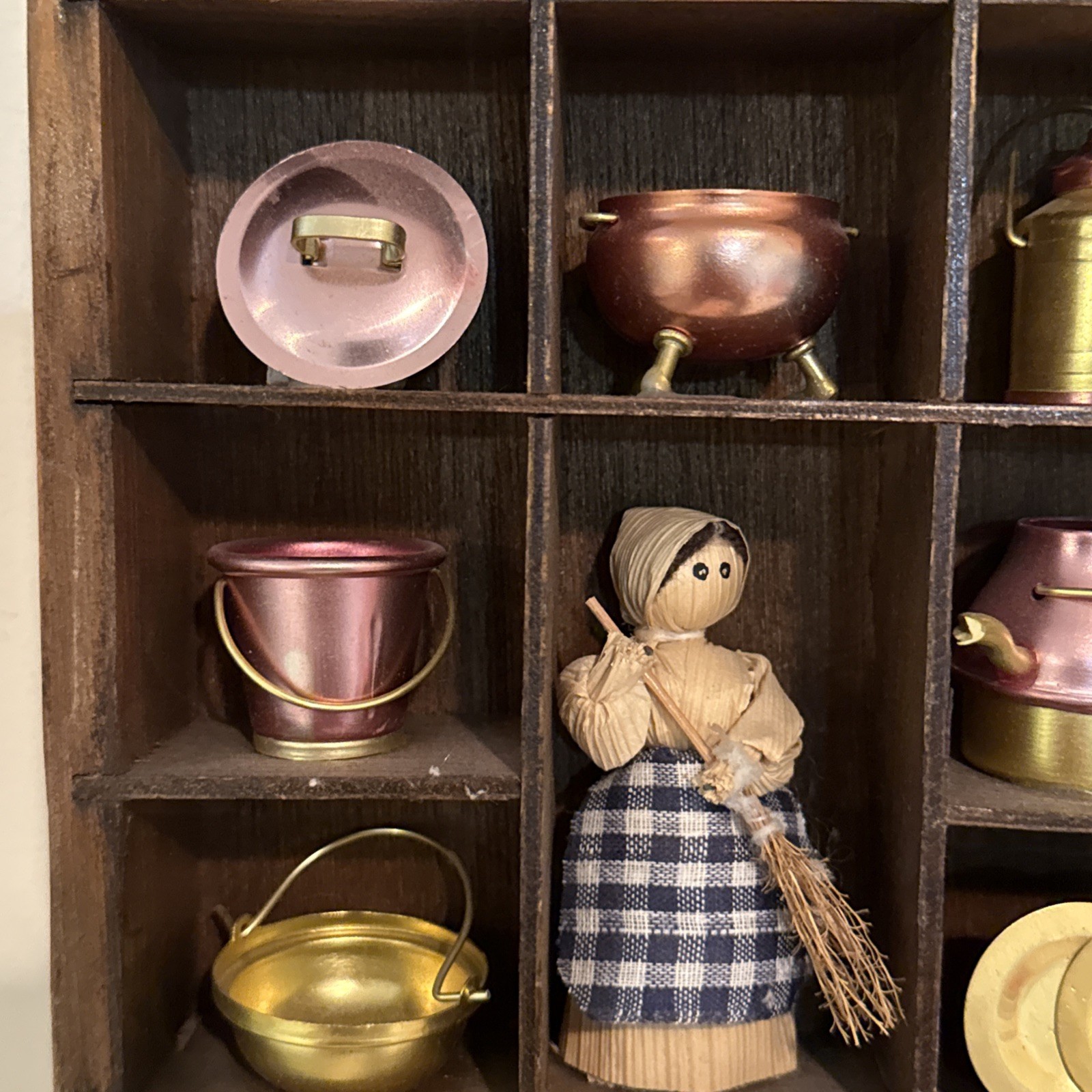 Shadow Box Mini Pots Pans Kitchen Theme Doll House Size Wall Decor VTG Taiwan