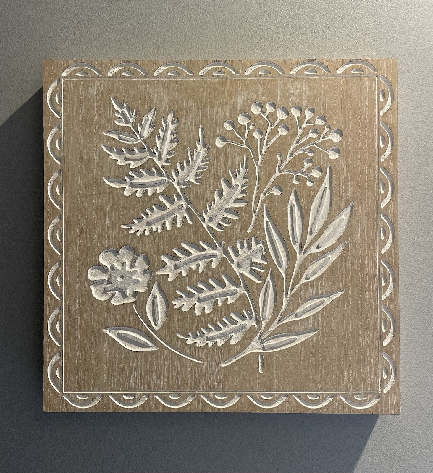 Rustic Square Wood Wall Plaque Floral Garden Decorative Hanging Medium