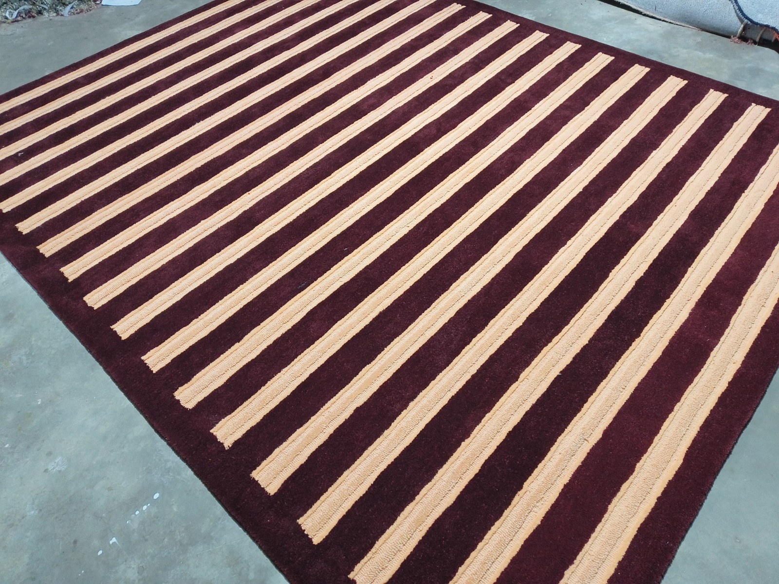 Modern Striped Area Rug – Soft Plush Carpet for Living Room, Bedroom & Office