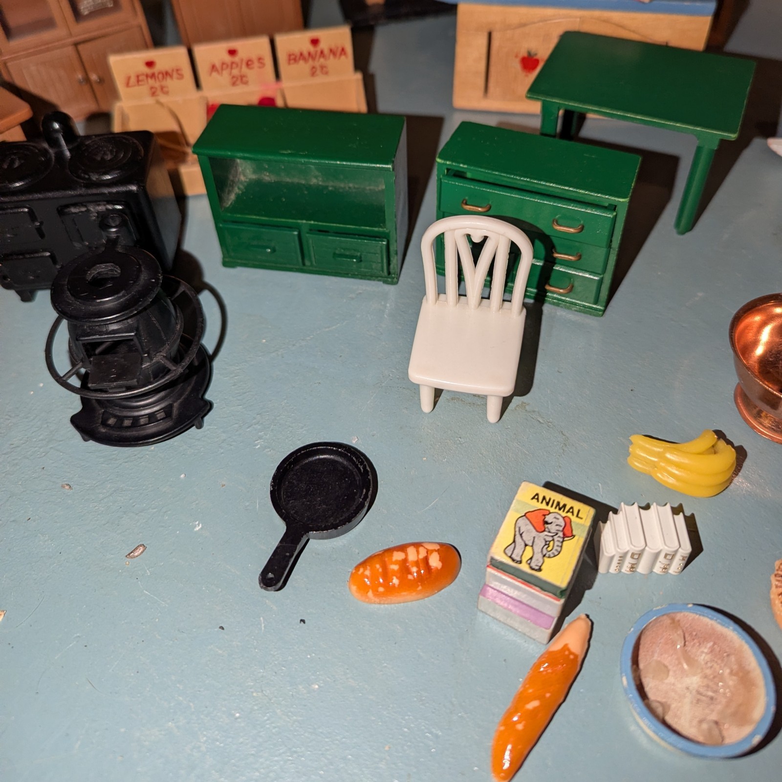 Best Friends Mapletown Story House Figure Furniture 1:12 Scale Miniature Lot