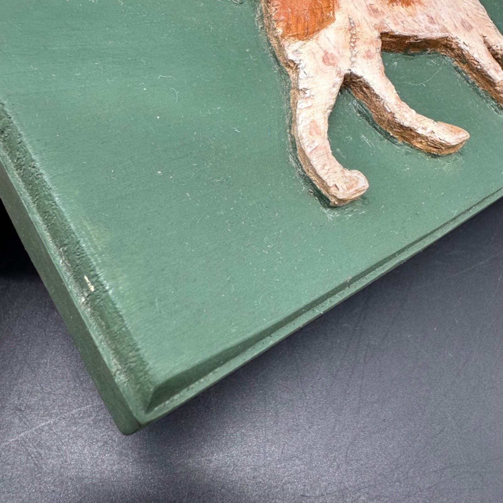 Vintage Folk Art Wall Hanging Plaque Wooden Spaniel Pointer Dog Rustic Green