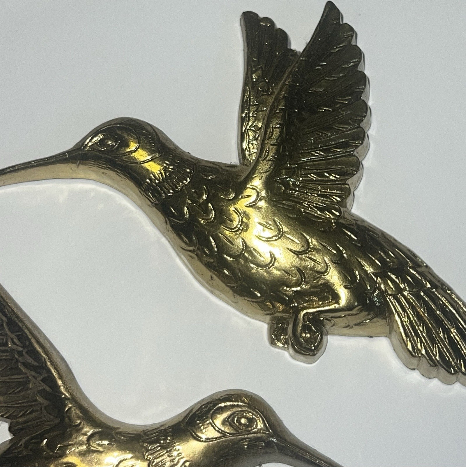 Set of 2 VTG MCM Homco Hummingbirds Wall Art Decor Gold Plastic # 7669 USA 5.5”