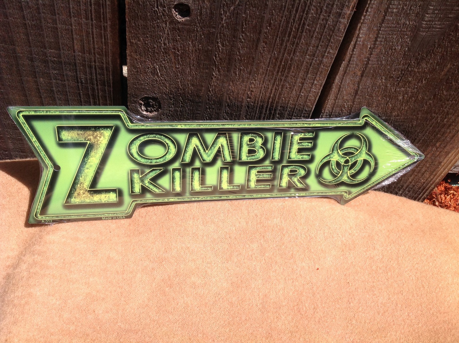 Zombie Killer Green This Way To Arrow Sign Directional Novelty Metal 17″ x 5″