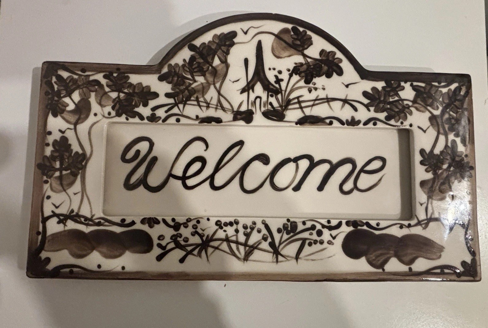 Vintage Porcelain Brown And White Wall Mount Welcome Sign 1998