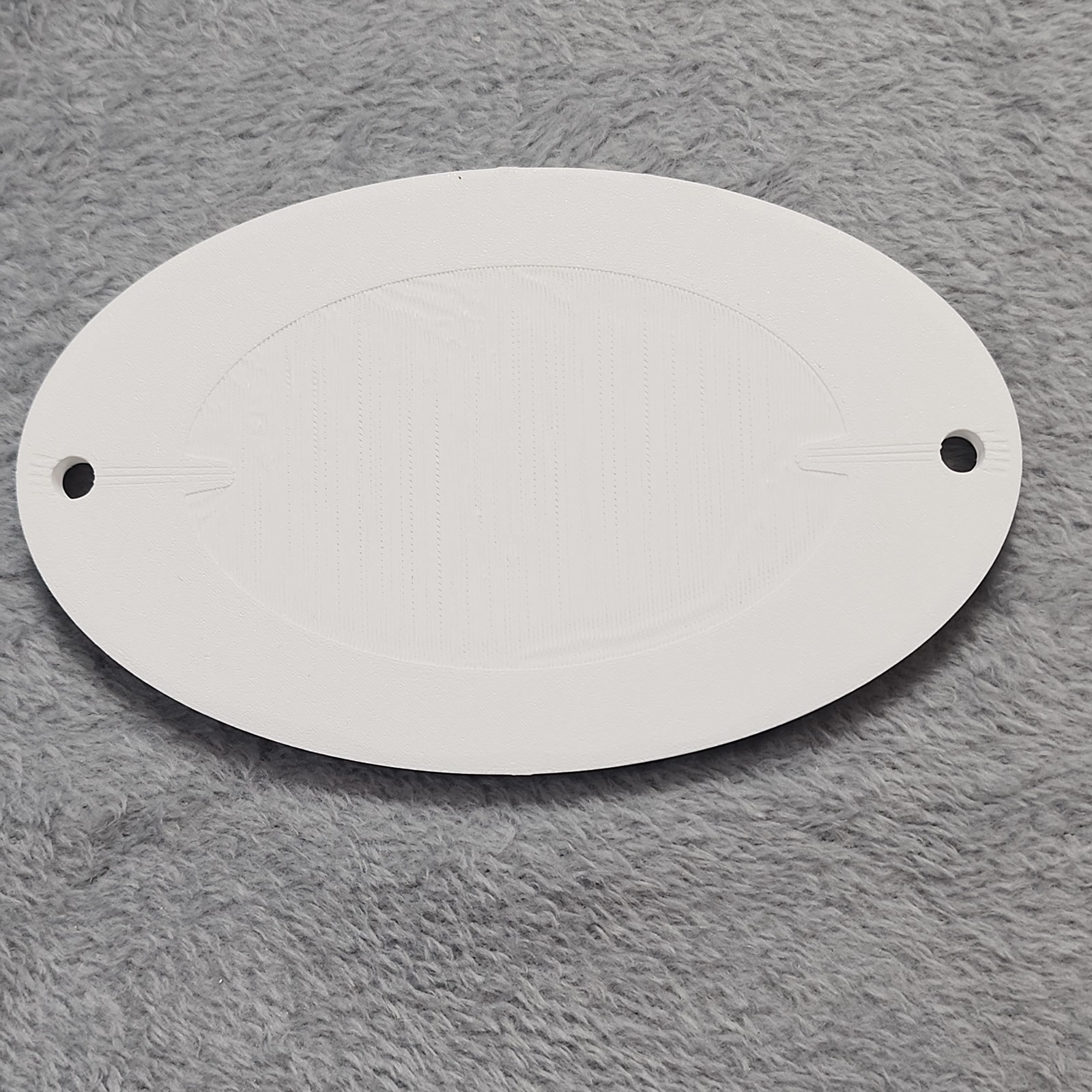 Please Close The Gate Oval Sign Black & White Thick PLA Plaque