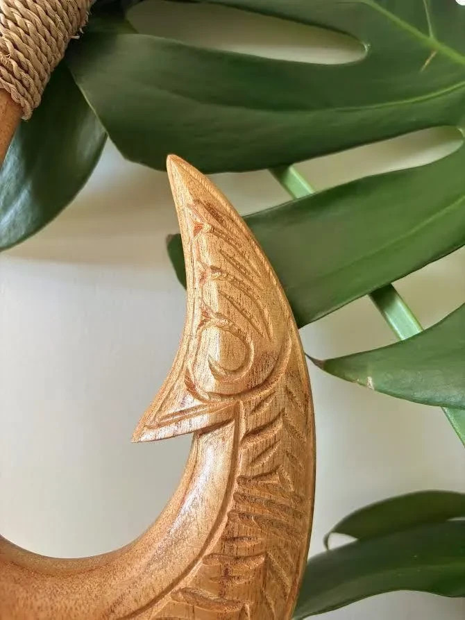 Hawaiian Hand Made Wall Decor Solid Wood Polynesian Fish Hook Tribal Design