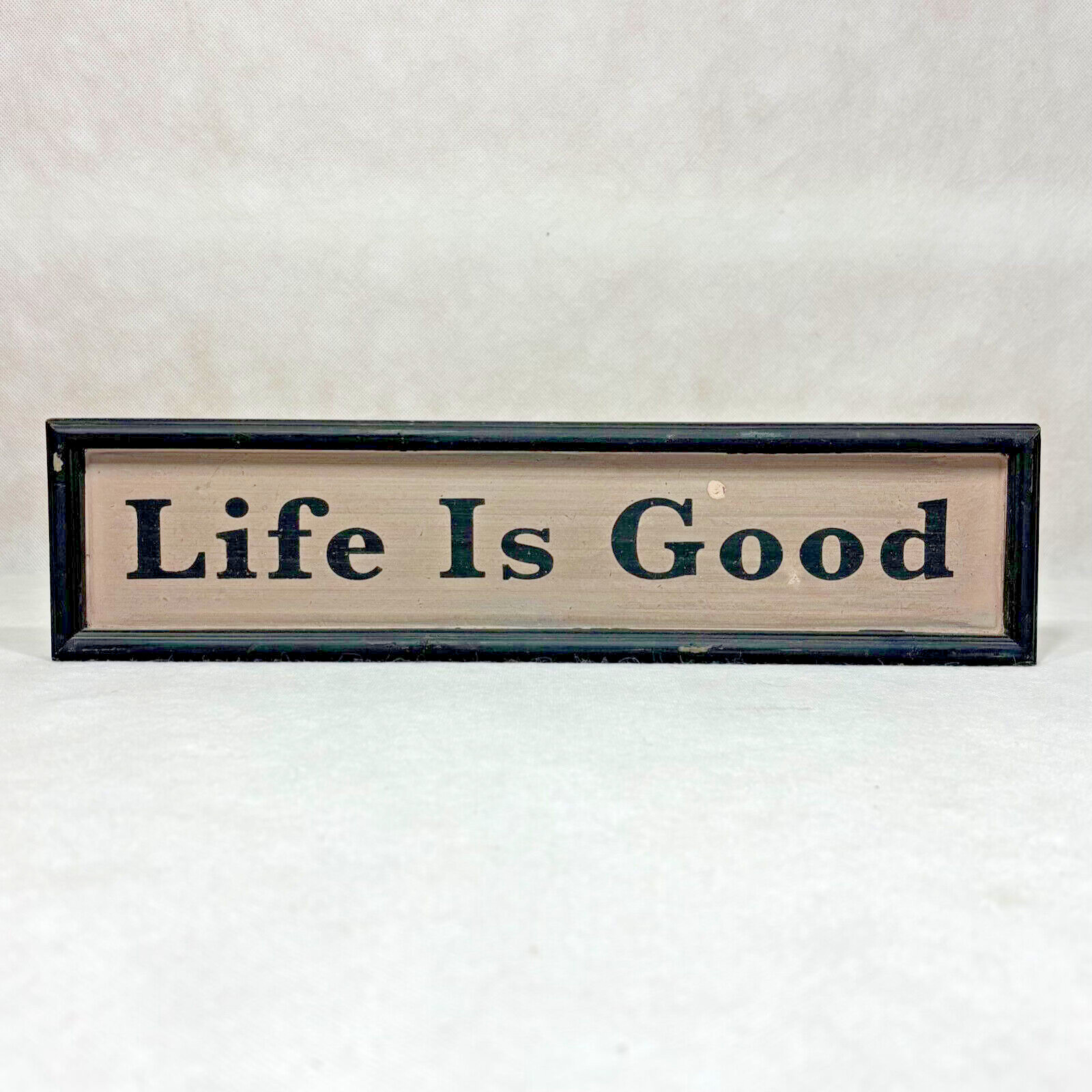 Life Is Good Wall Sign 16″ Distressed Framed Art Decoration