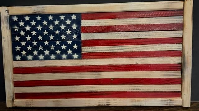 WOODEN HANDMADE AMERICAN FLAG MADE IN US BY FAMILY OF AMERICAN VETERAN