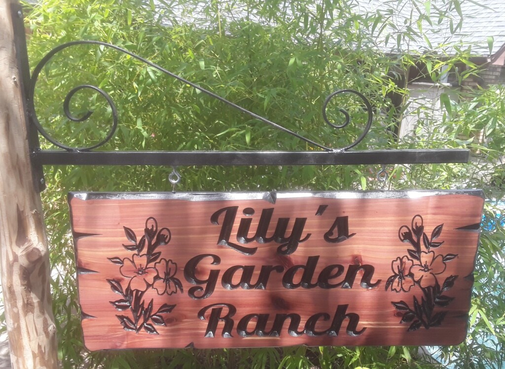 Metal Sign Hanger Bracket 24″ Display Holder for Home, Yard or Business