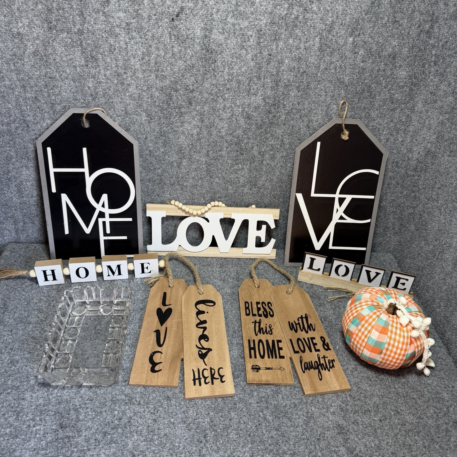 Autumn Home Decor Bundle Of ( 9 ) Pieces Black & White Large/Medium Decor Cute!