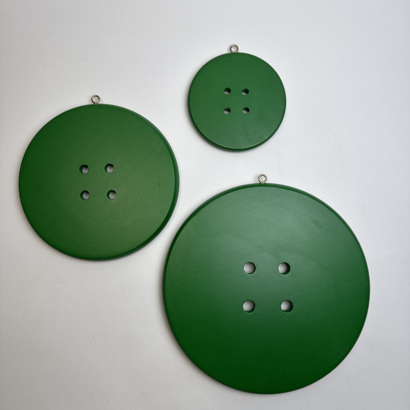 Set Of 3 Green Sewing Buttons Craft Wall Room Decor 10” 8” 5” Wood