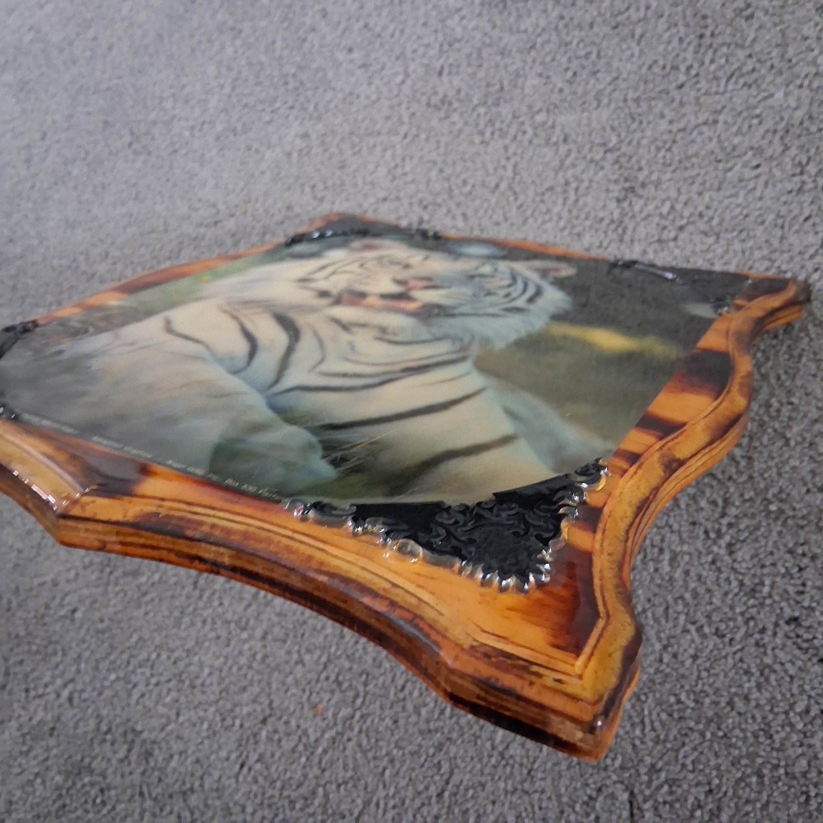 Vintage 90s White Tiger Glossy Engraved 2 Tone Wood Plaque Wall Decor 10×12″ EUC
