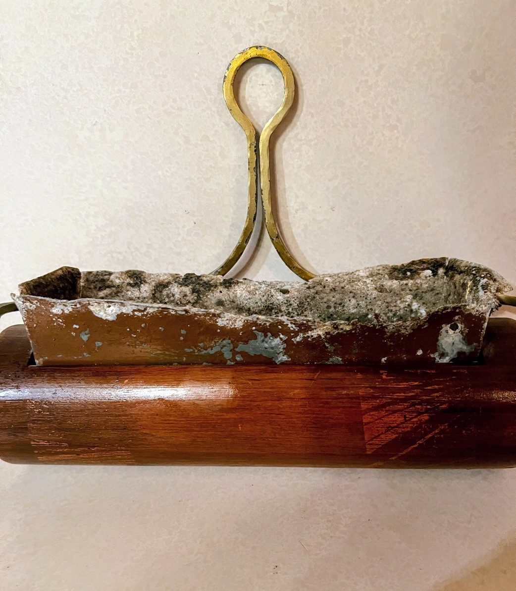 Vintage Wall-Mounted Rolling Pin Holder Wood & Brass Rustic Kitchen Decor Frmhs