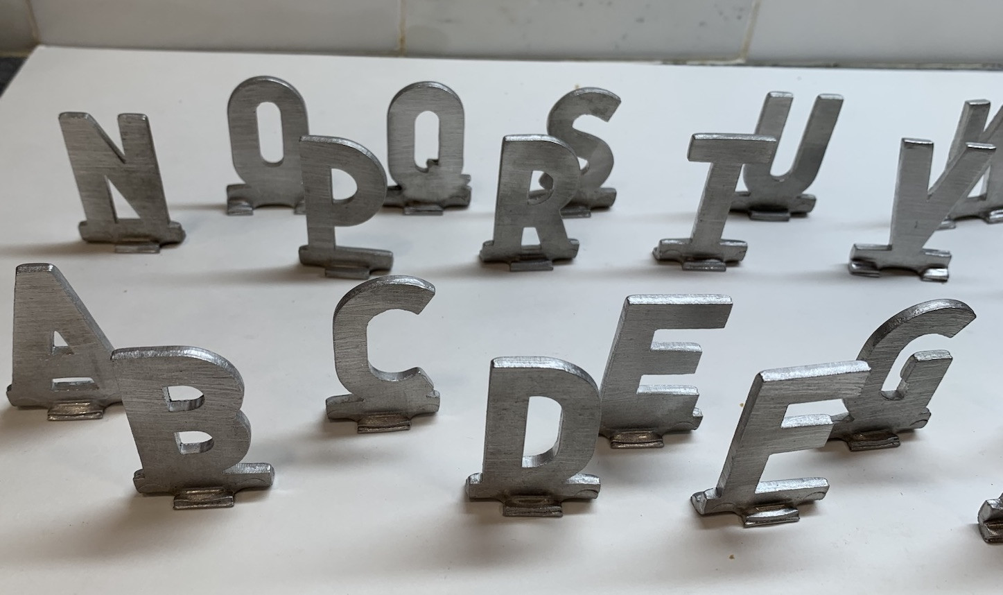 A-Z & Dun-Mor Mailbox Track Letters Aluminum Vtg You Choose Name Initials Metal
