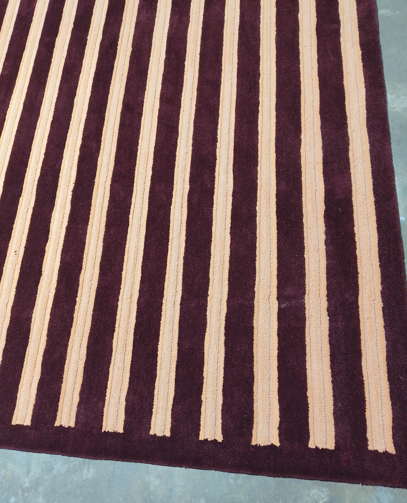 Modern Striped Area Rug – Soft Plush Carpet for Living Room, Bedroom & Office