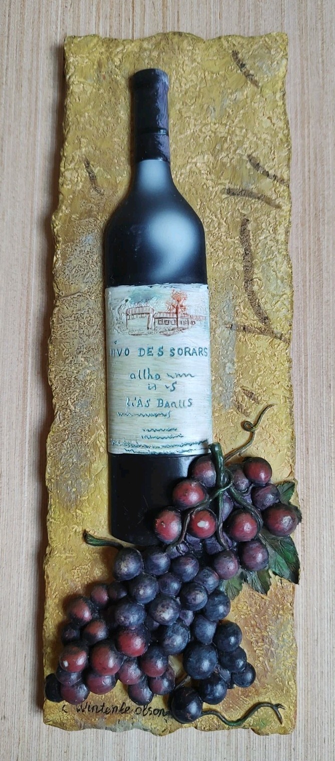 C Winterle Olson Wall Art Plaque 3D Vintage and Vine Decor Dining Bottle Tile