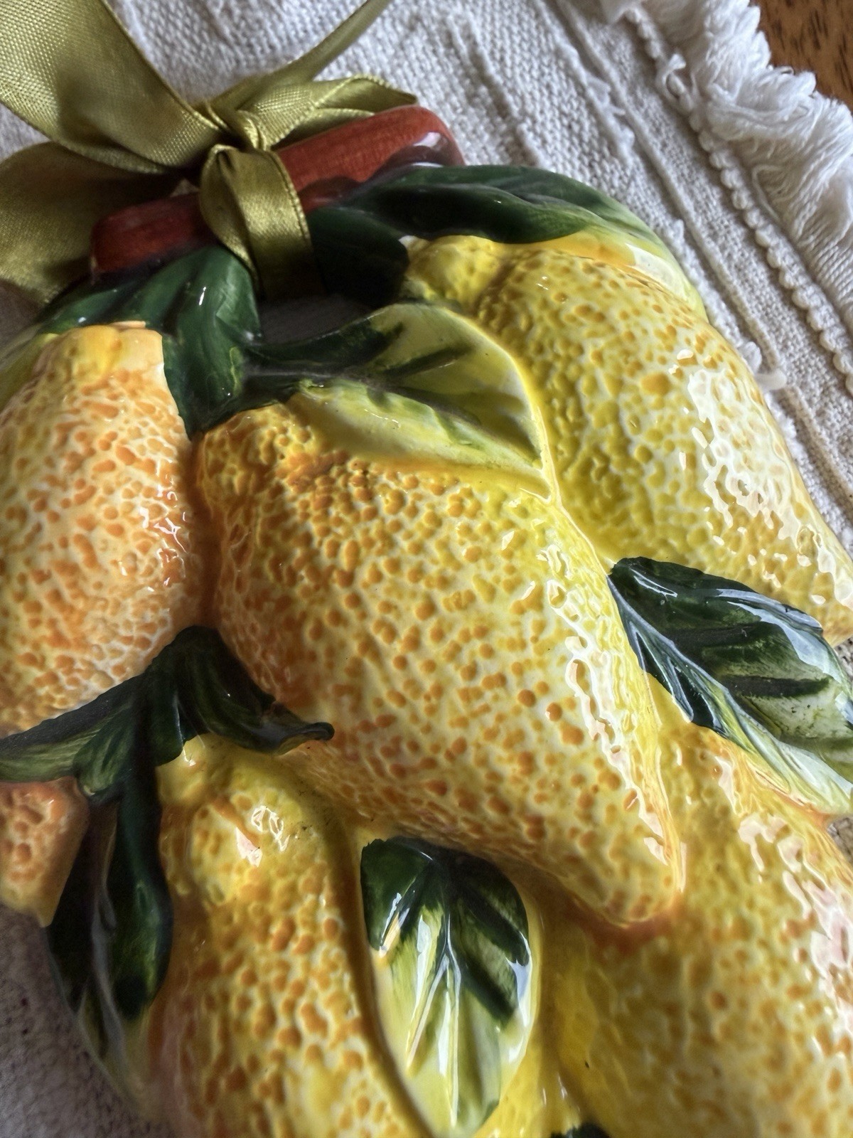 Vintage Glossy Ceramic Fruit Wall Plaques Set of 3 Hanging Decor 6 in