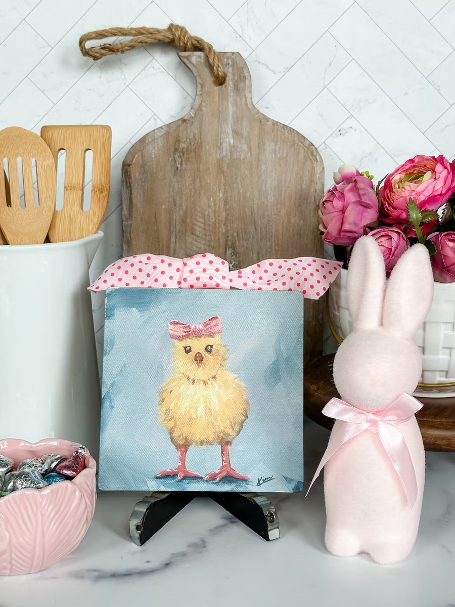 The Round Top Collection Mini Pink Bow Chick Print 6x6x1