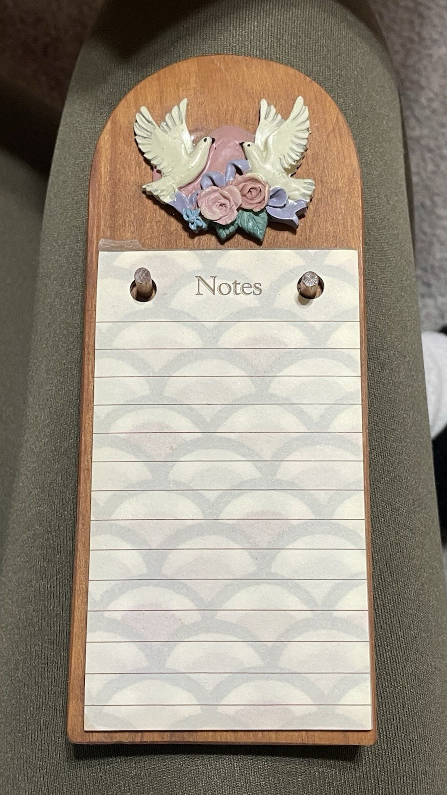Vintage Hanging Wood Message Board w/ 2 White Doves & Pink Roses ￼