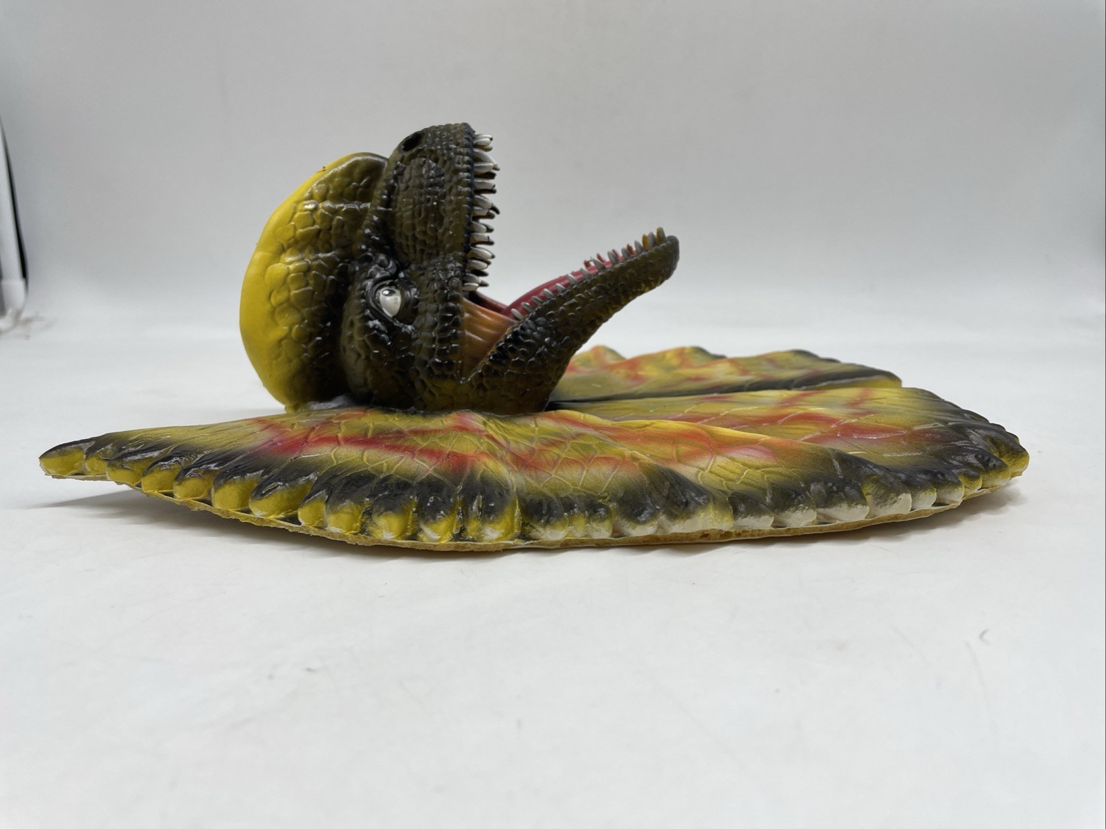 Dilophosaurus Dinosaur Head Wall Mounted Sculpture Hanging Decoration