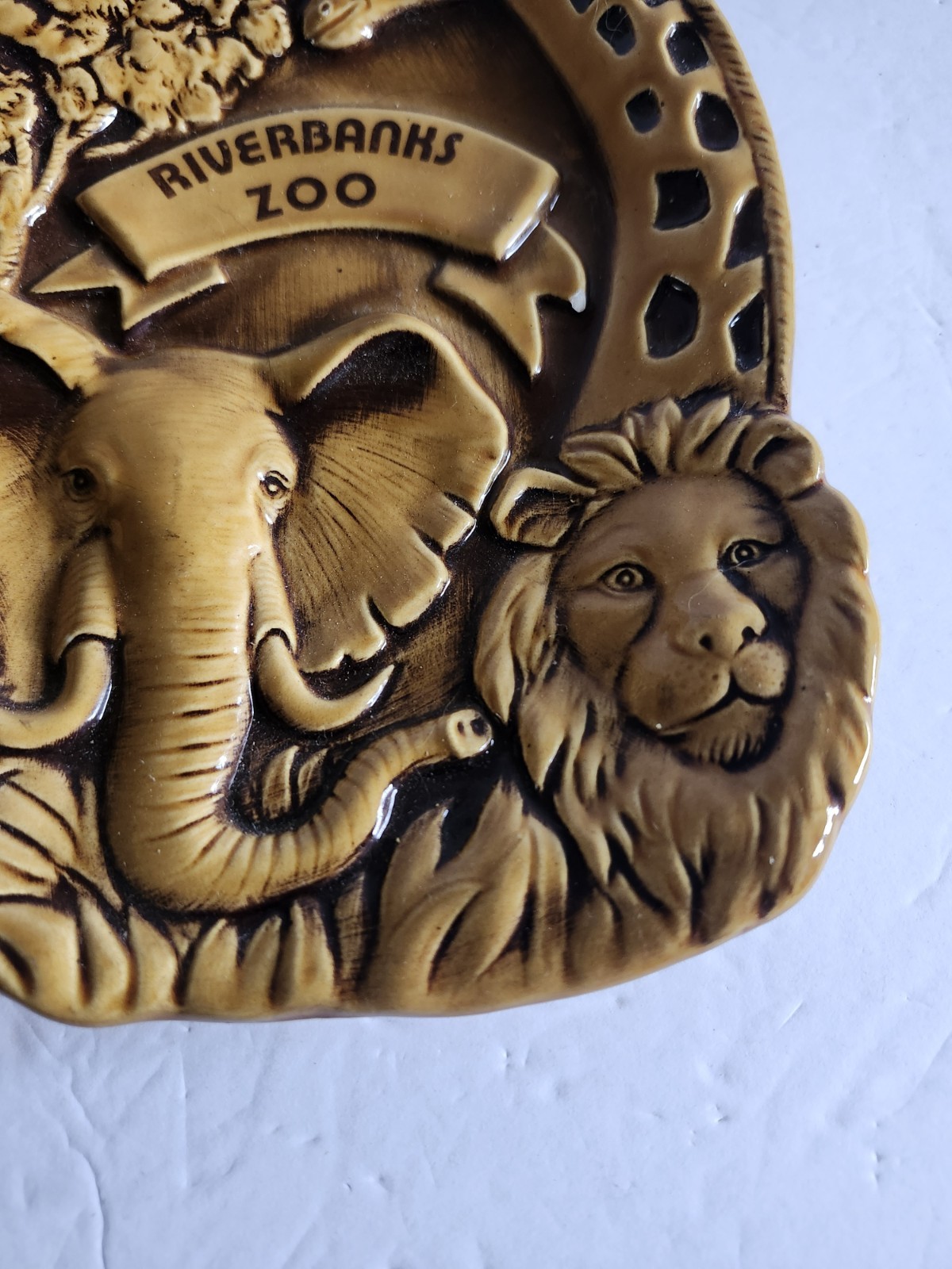 Ceramic animal, “Riverbanks zoo” Brown Glossy Decorative Safari Sculptural Used
