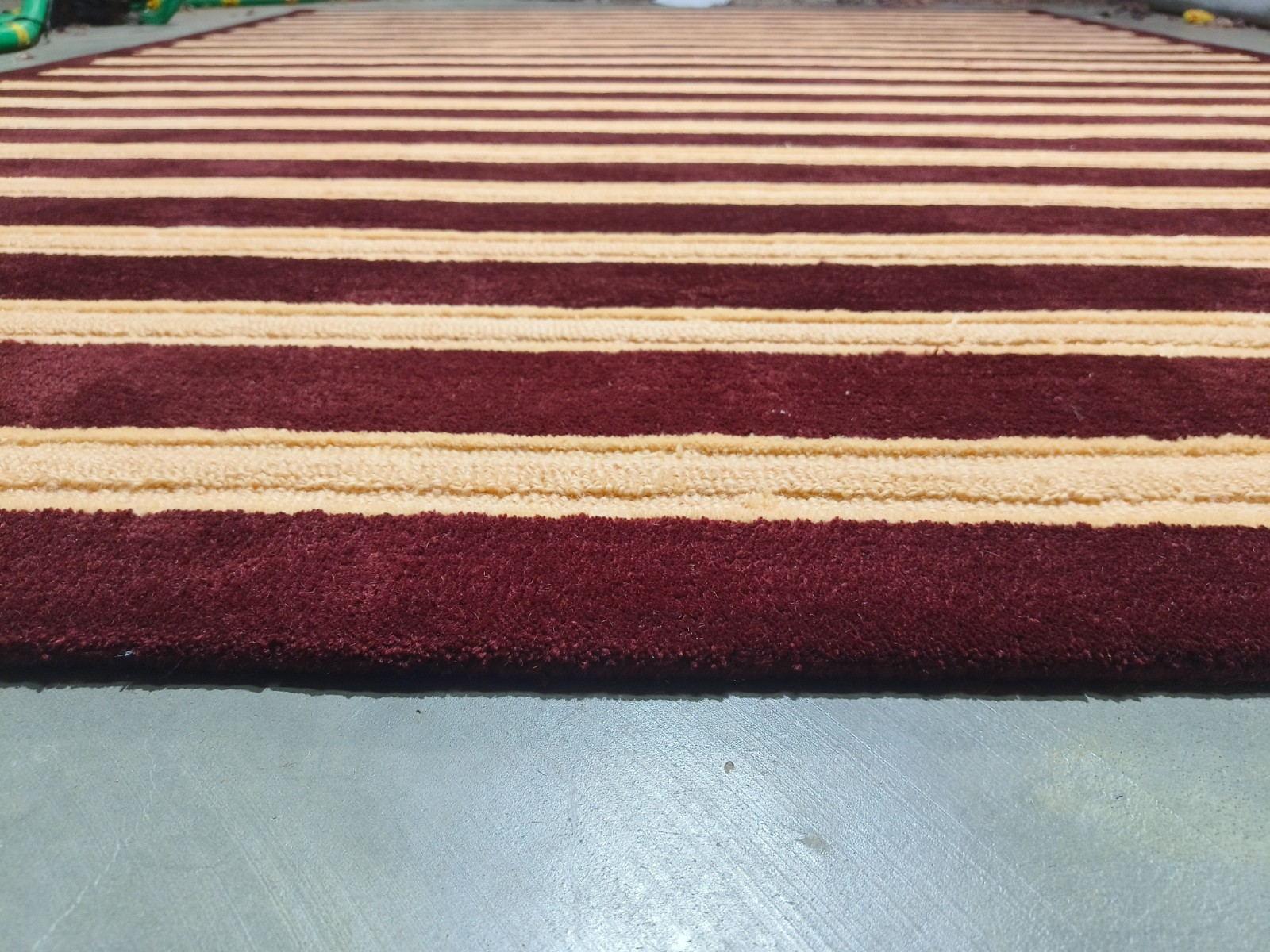 Modern Striped Area Rug – Soft Plush Carpet for Living Room, Bedroom & Office