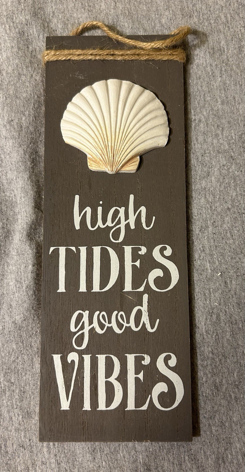 Coastal Cottage Set Of 2 Gray Wood Signs W/ Sand Dollar An Seashell Beach Decor