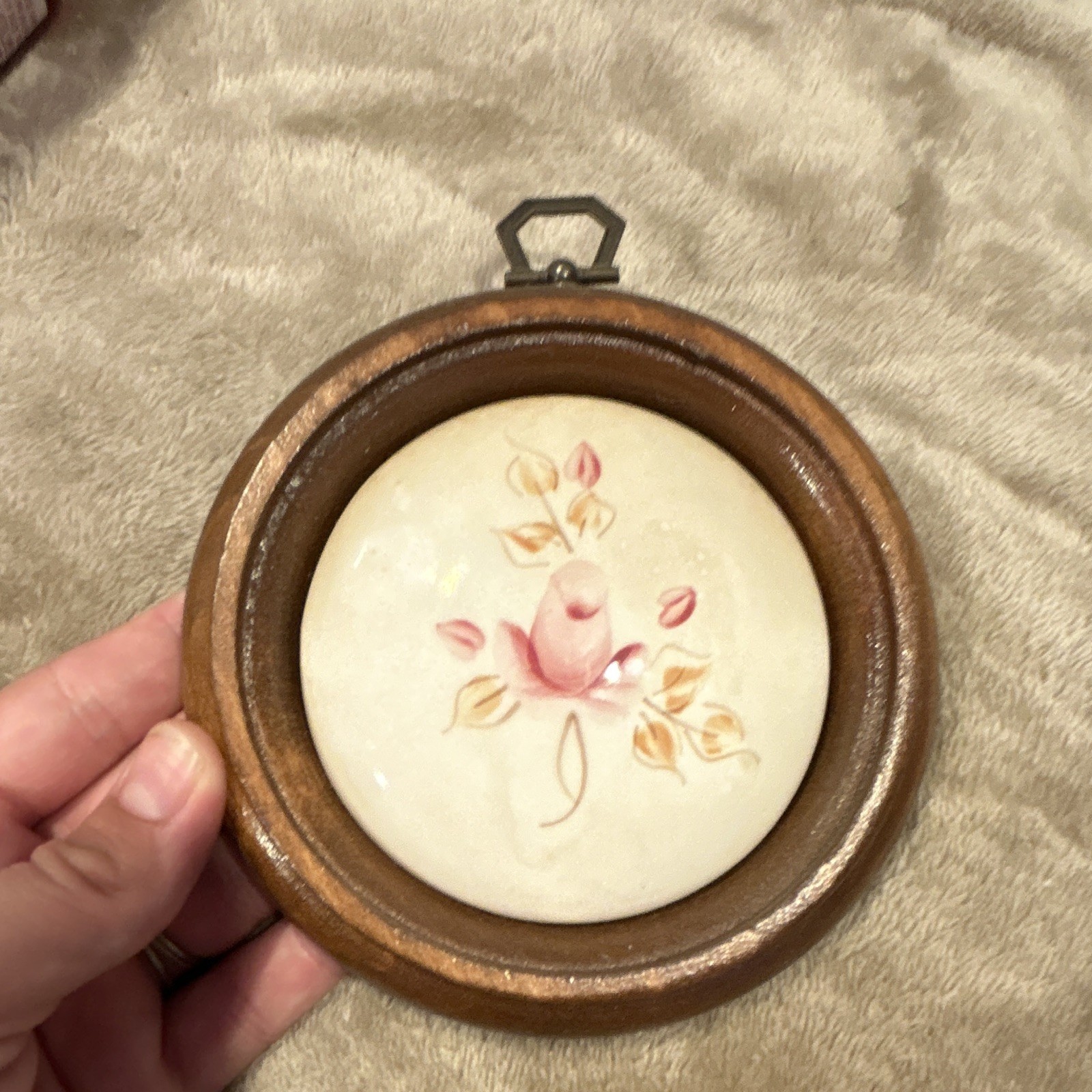 Set of 3 Round Wood Floral Wall Plaques Hanging Wall Mounted Brown White Pink