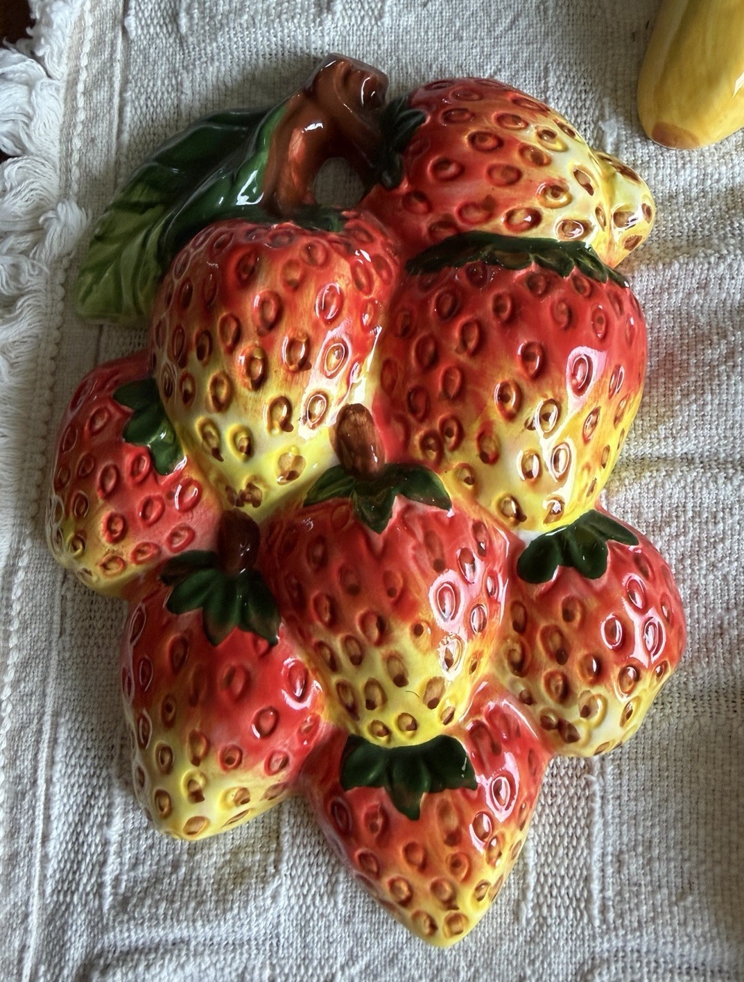 Vintage Glossy Ceramic Fruit Wall Plaques Set of 3 Hanging Decor 6 in