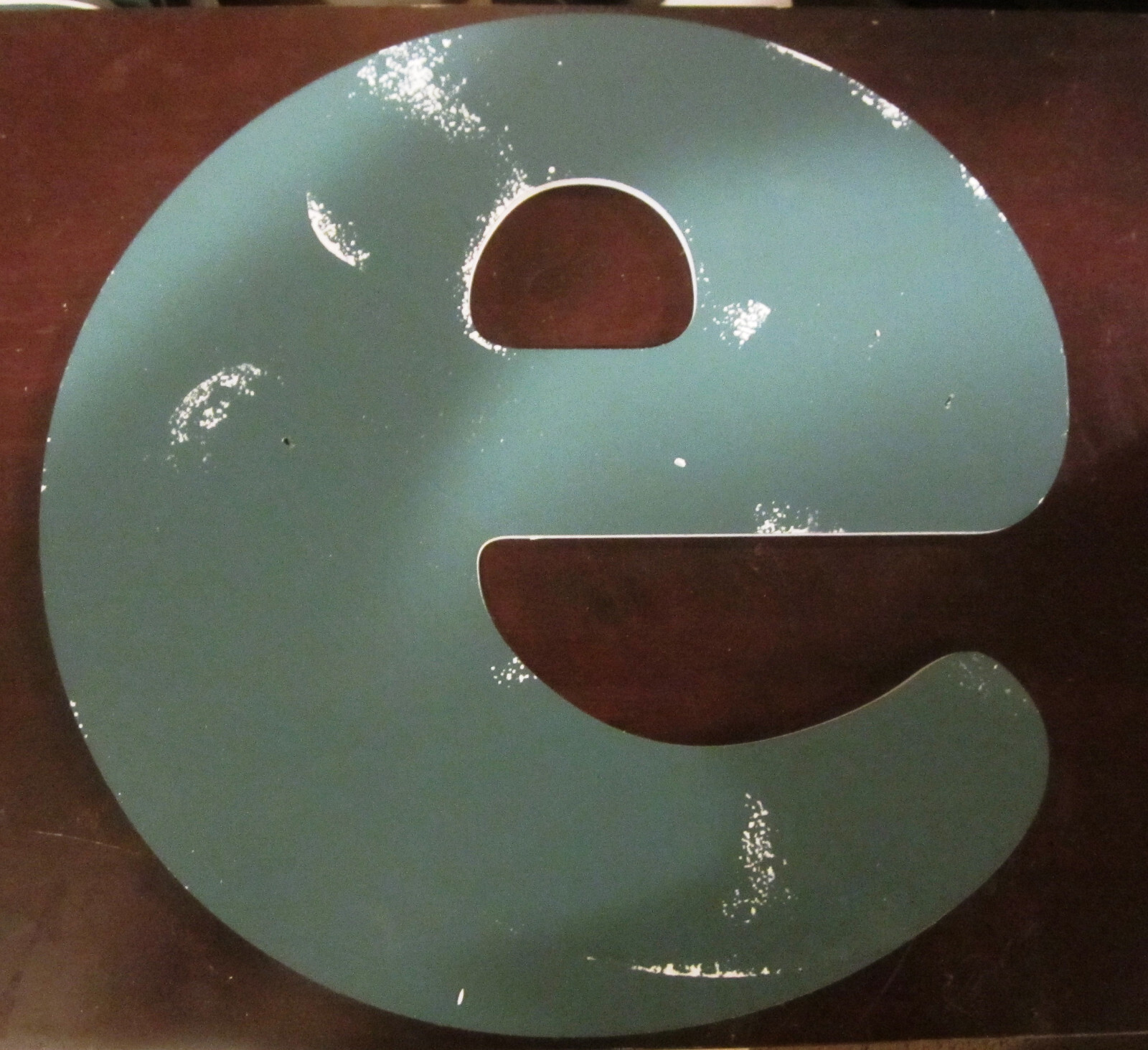 Large Plastic Letters Indoor / Outdoor 14″ Paint able “e” 1/4″ Thick