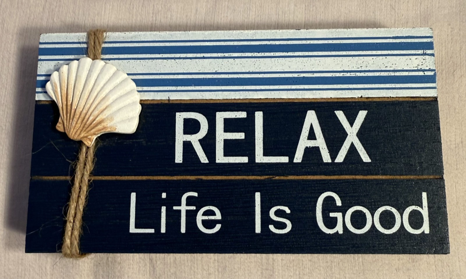 Relax Life is Good Beach Theme Free Standing Plaque w Clam Shell – Nautical