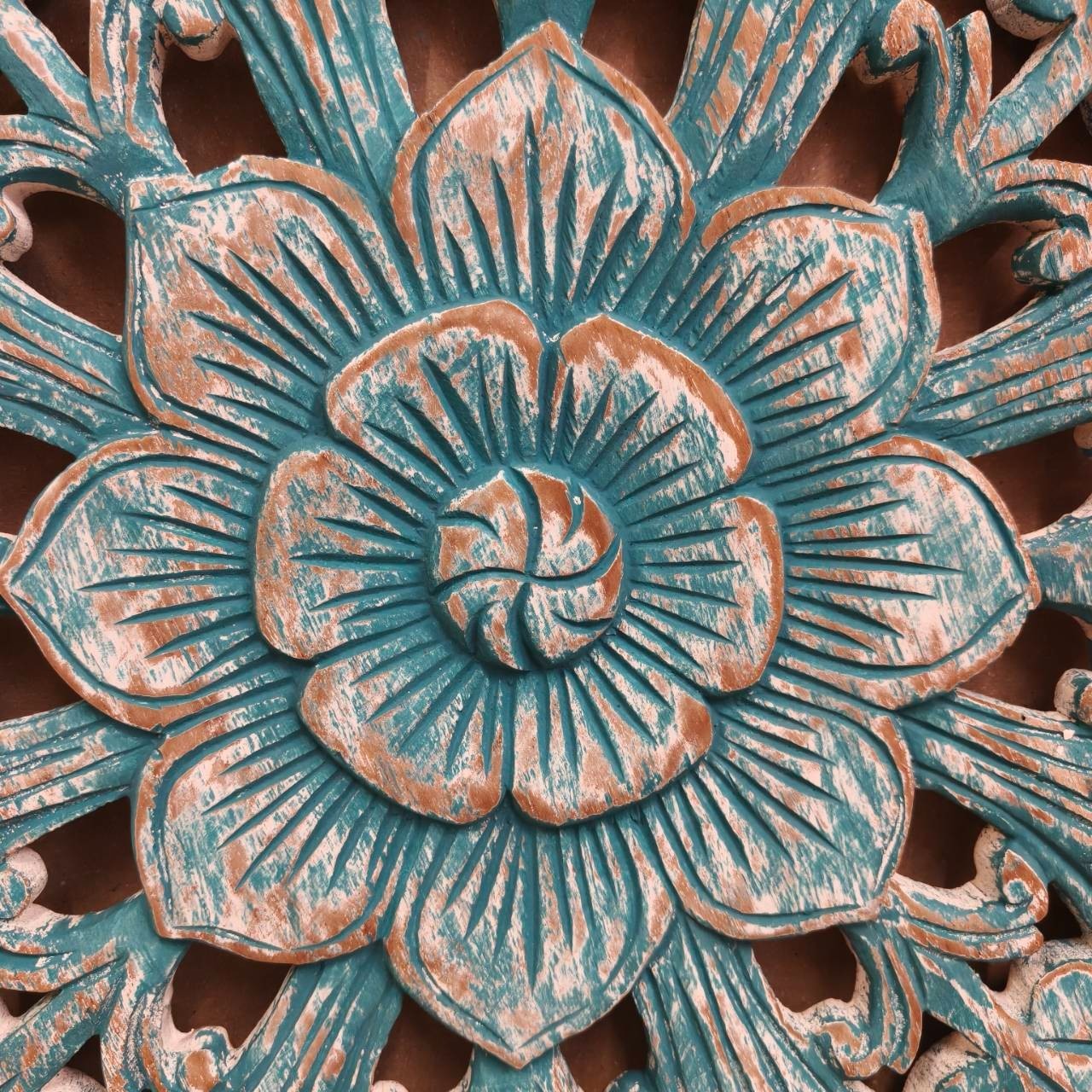 24″ Round Teak Wood Wall Art Hand Carved Floral Mandala Turquoise White RS003