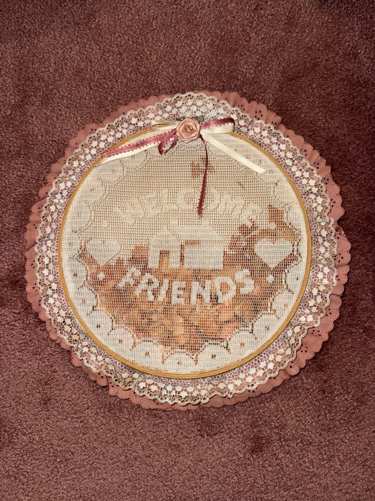 Vintage Welcome Sign Pink Lace Ruffled Trim Bow 10.5″ Size Filled W Potpourri
