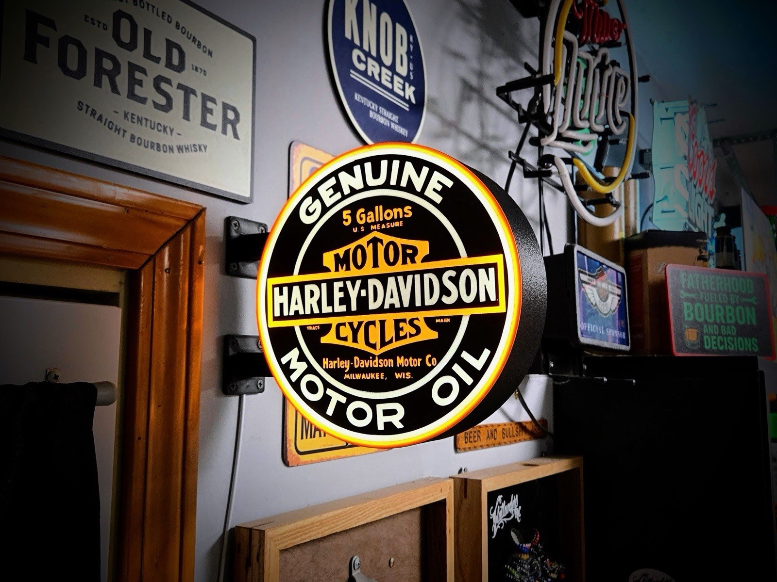 Harley-Davidson Motor Oil Round LED Light Box | RGB Option