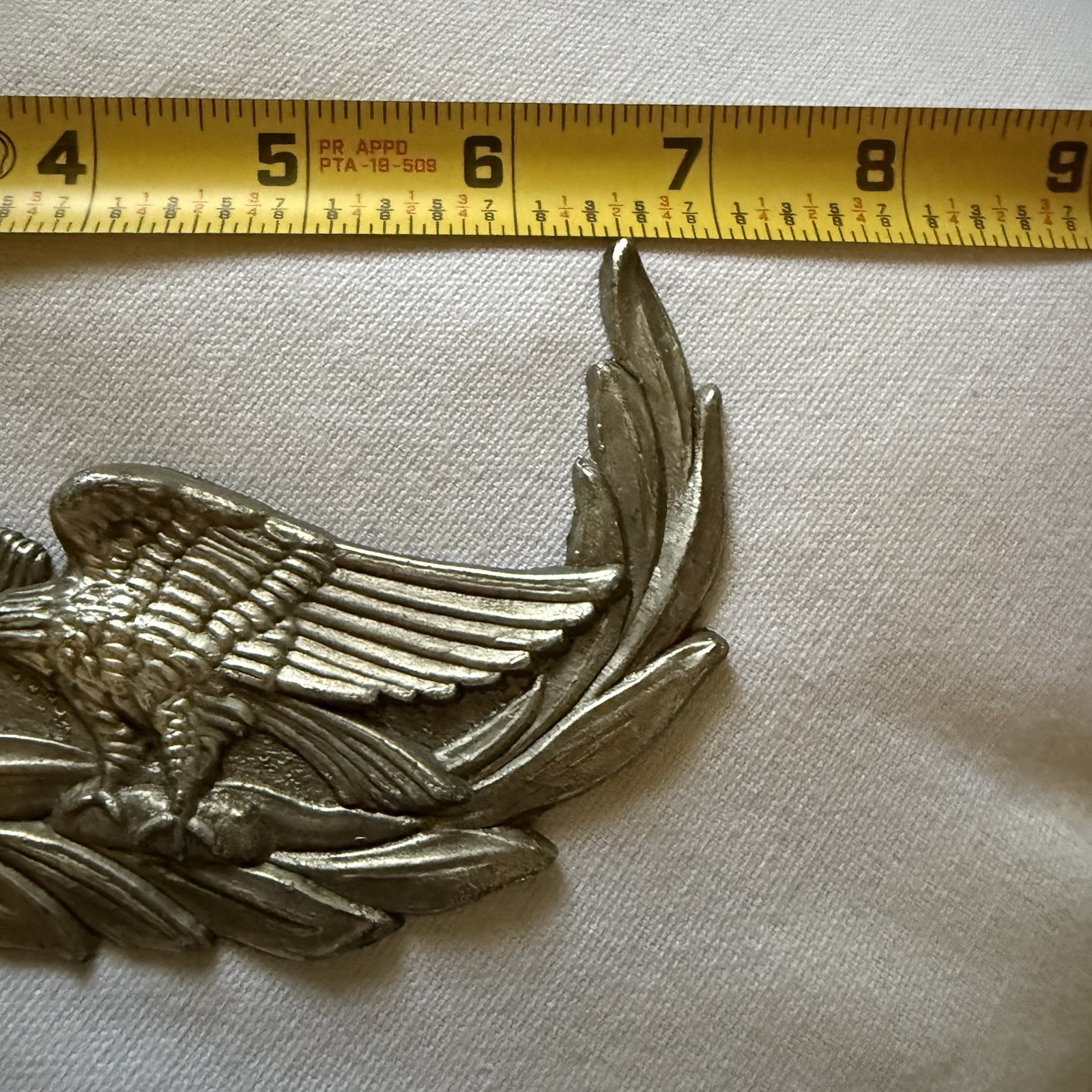 American Bald Eagle Scroll Cast Metal Freedom Flyer 7″ x 3″ Door Plaque Vintage