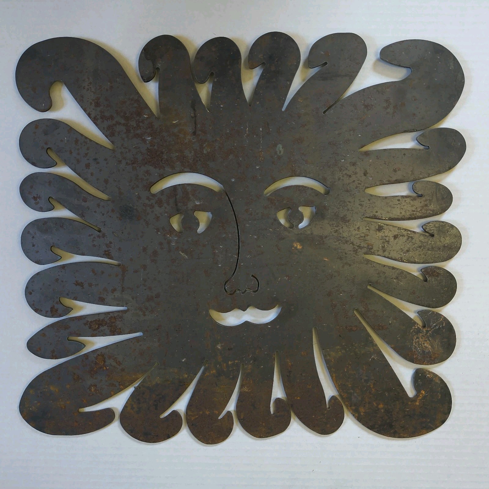 Cast Iron Smiling Sun Face Wall Art Decor Celestial Cosmic Rustic Rusty Lg 19″